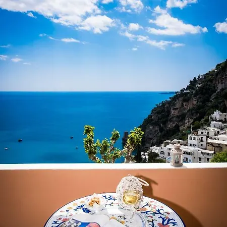 Setteventi לינה וארוחת בוקר 4*